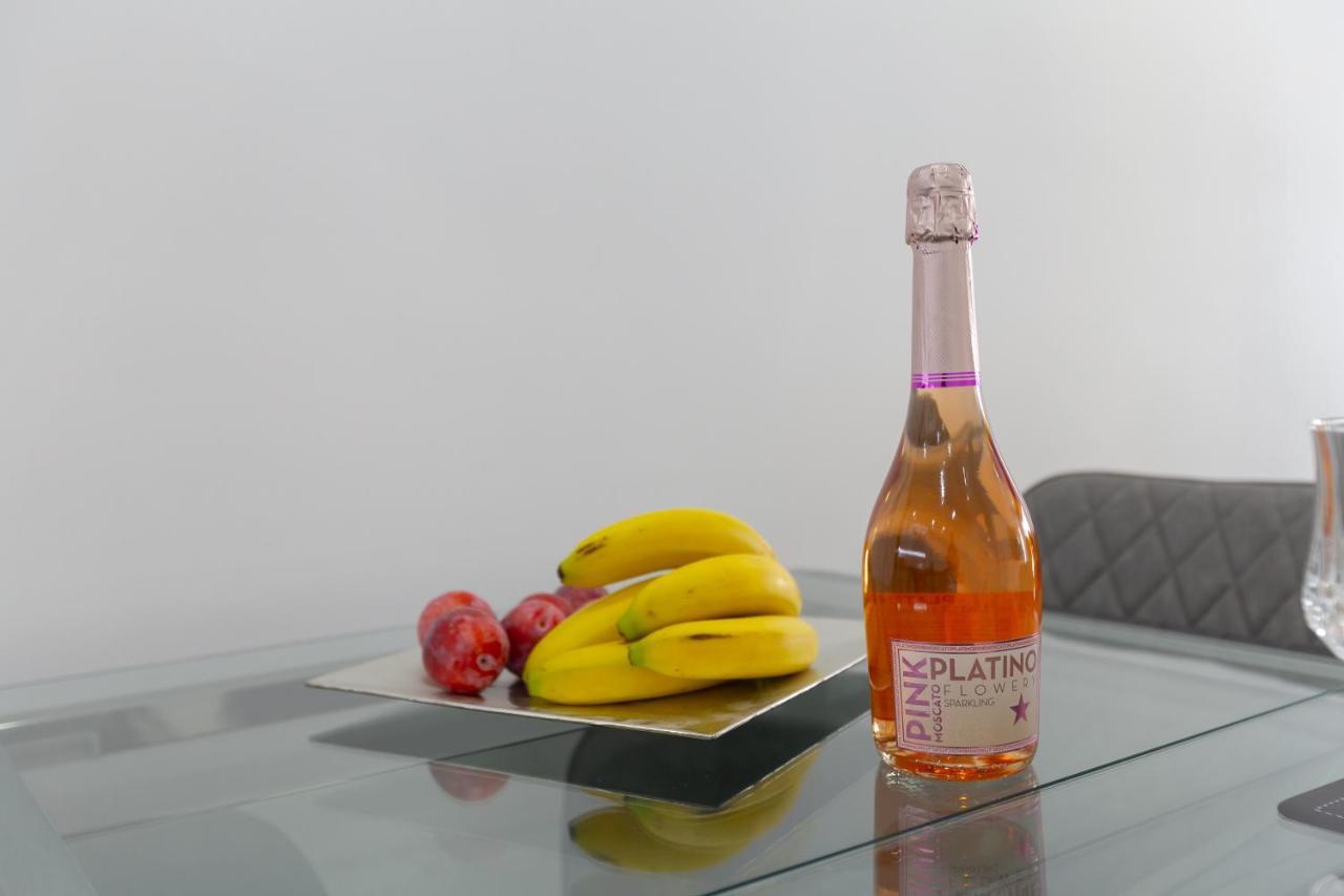 Apartamento La Victoria Daire Málaga Dış mekan fotoğraf